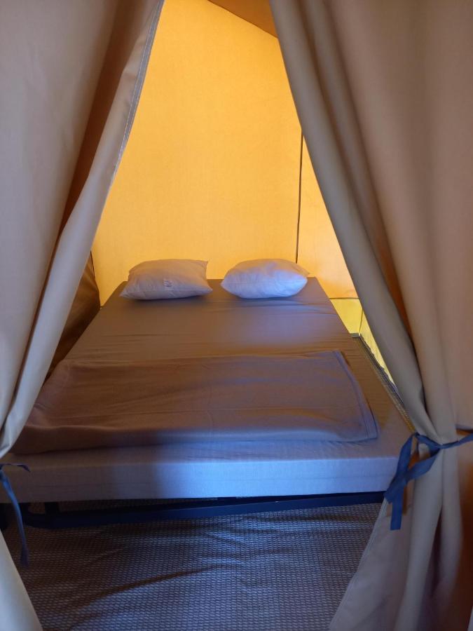Camping Onlycamp Les Pins Nancay Exteriér fotografie